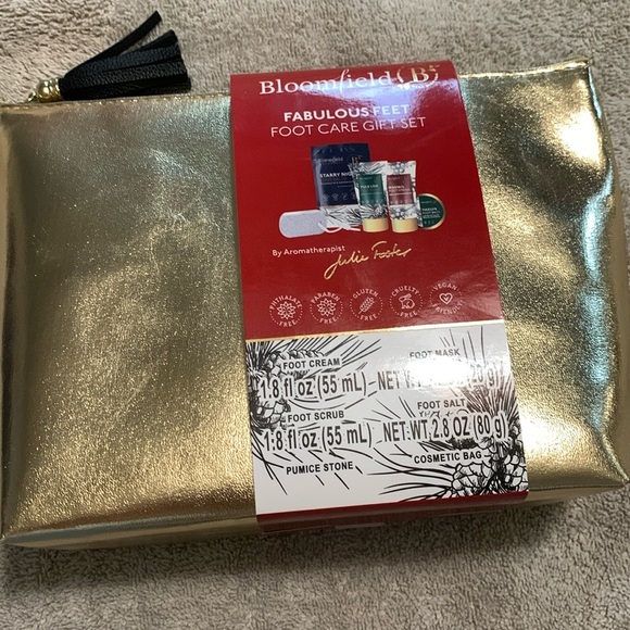 Bloomfield Foot Care Gift Set - Picture 2 of 7